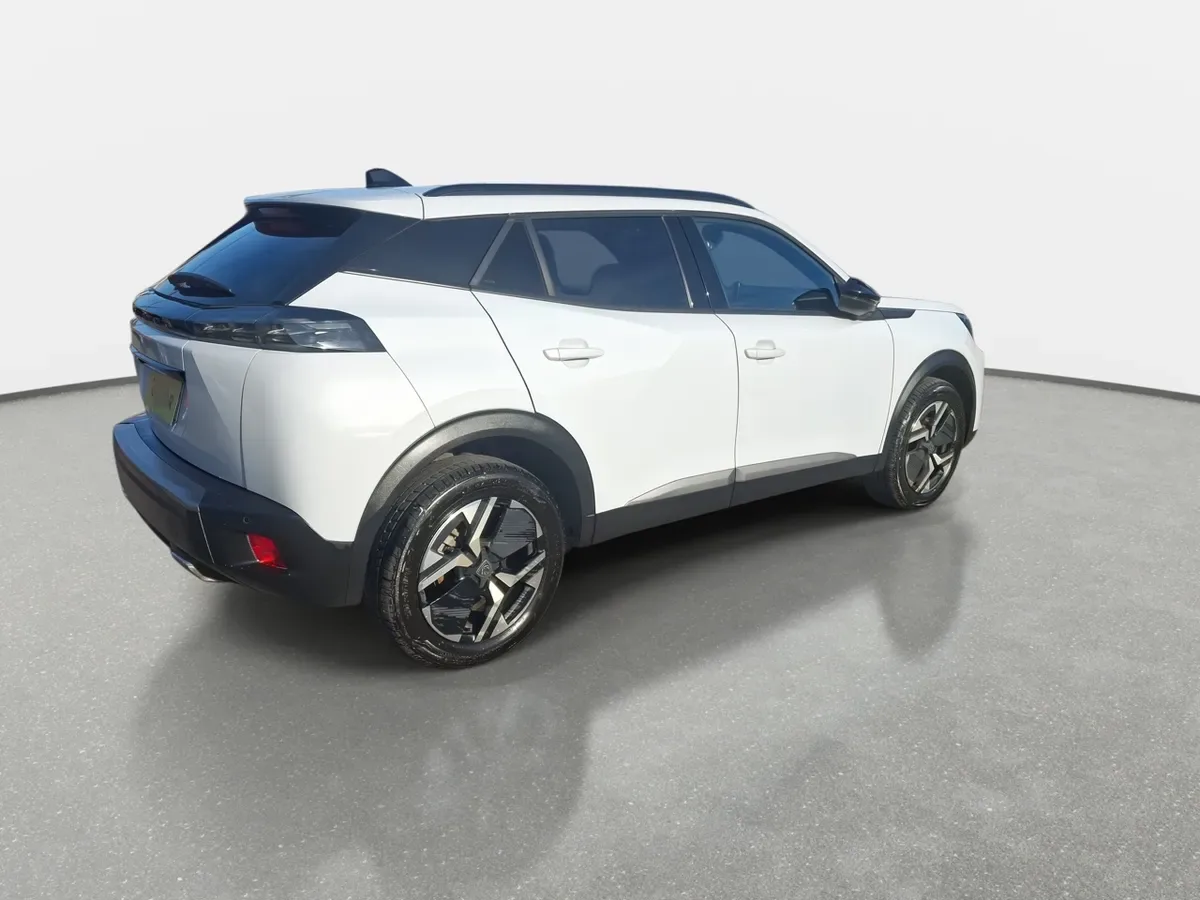 Peugeot 2008 1.2 Allure Pack Puretech 130hp 4x2 Mt 5p año 2024
