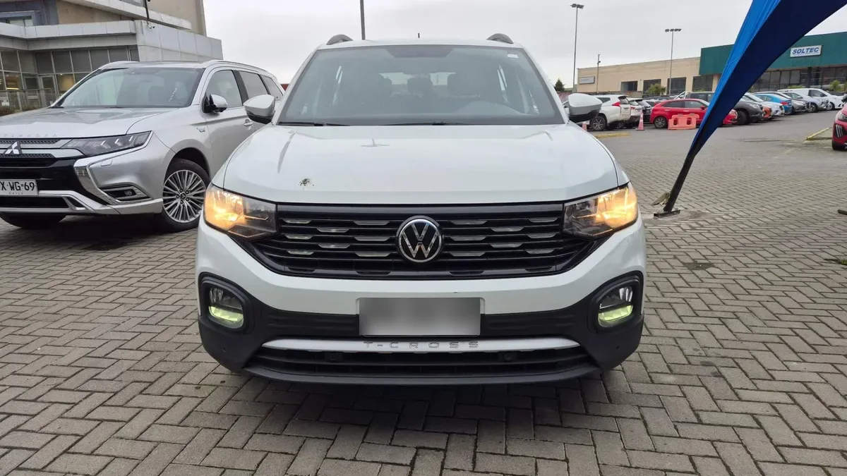 Volkswagen T-Cross 1.0 Tsi Comfortline 4x2 At6 5p año 2022