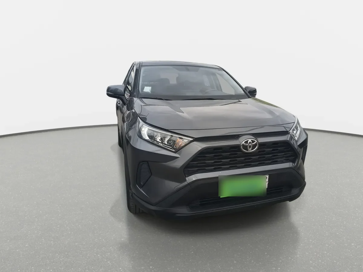 Toyota Rav 4 2.0 Le 4x2 Mt 5p año 2022