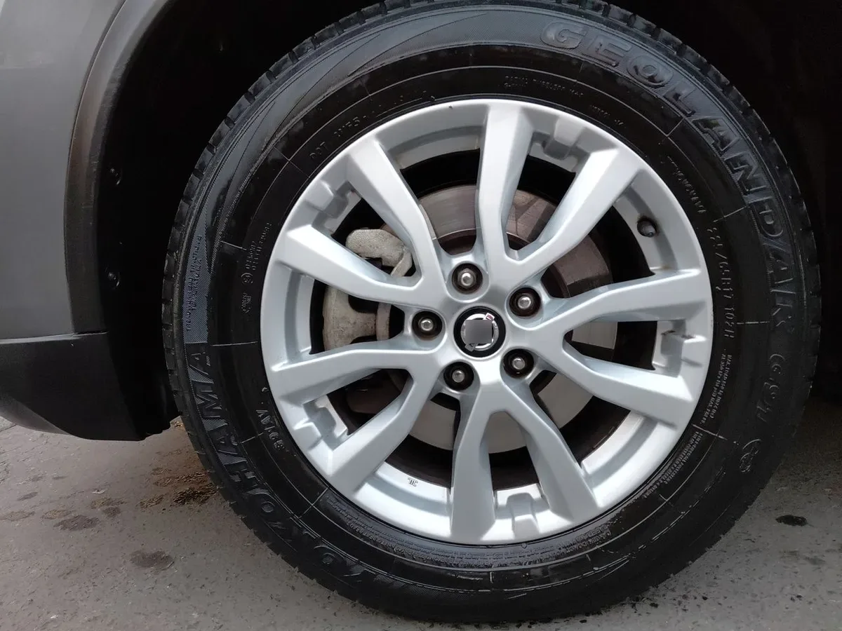 Nissan X-Trail 2.5 Sense Mc 4x2 Cvt At 5p año 2022