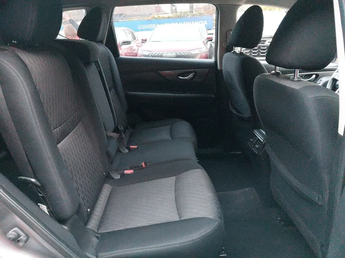 Nissan X-Trail 2.5 Sense Mc 4x2 Cvt At 5p año 2022