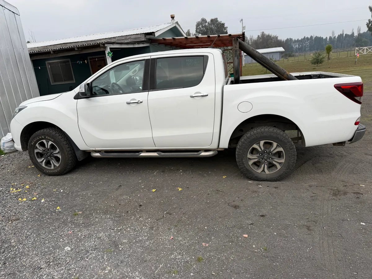 MAZDA BT-50 3.0 High Mt 4x4 Diesel año 2022