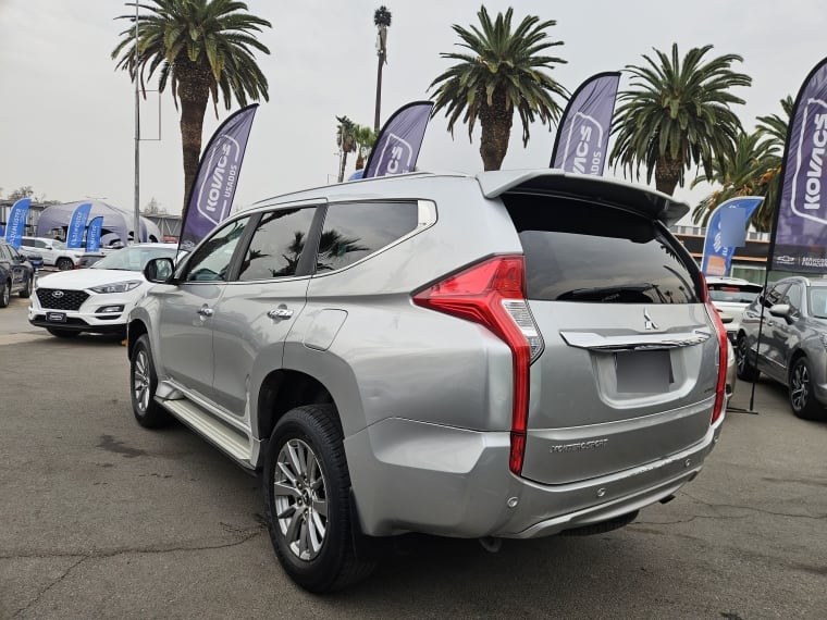 Mitsubishi Montero Sport Mt 4x2 2.4 año 2017