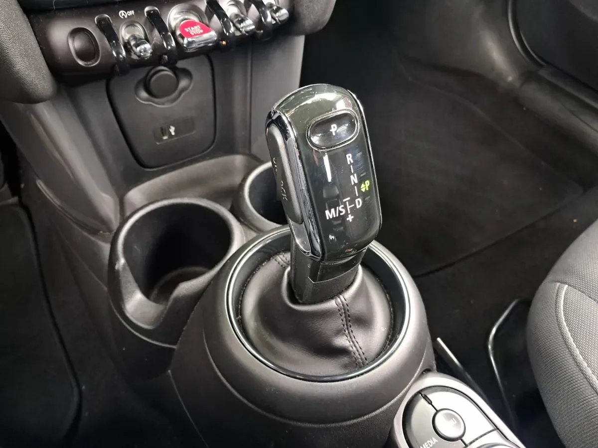 Mini Cooper 1.5 Mt año 2020