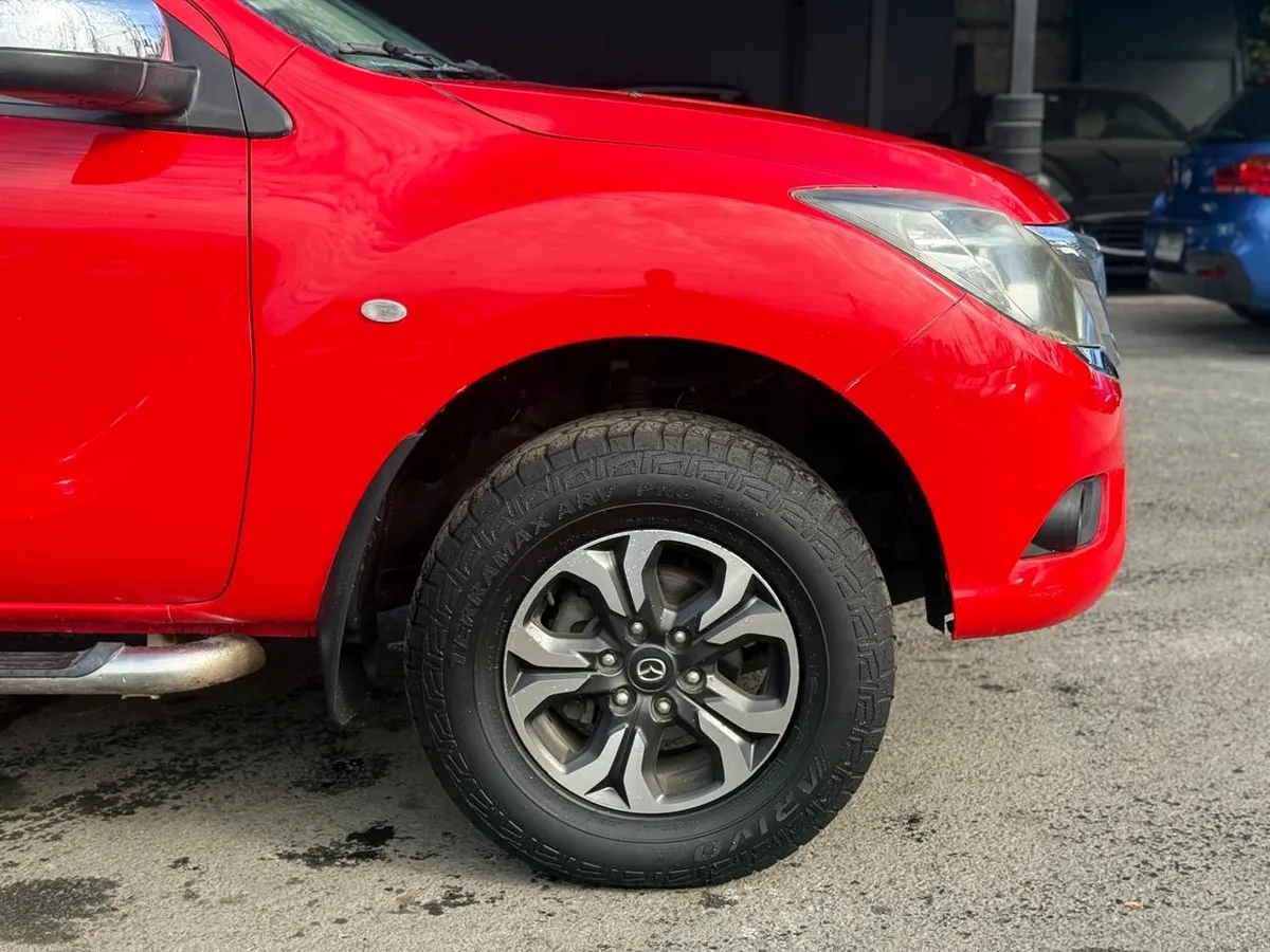 MAZDA BT-50 2.2 Doble Cabina Sdx Mt 4x2 Diesel año 2019