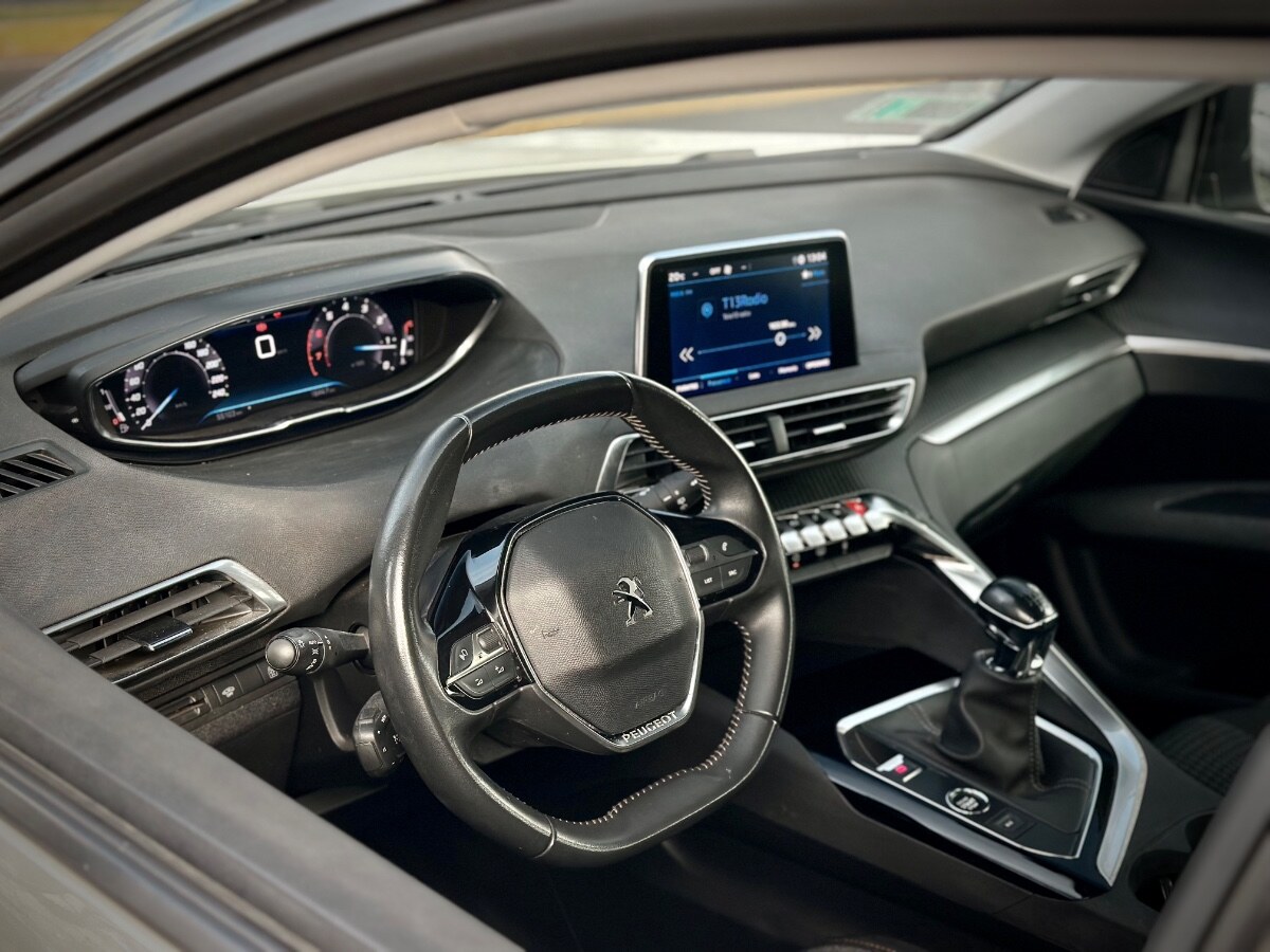 Peugeot 3008 Active Pack año 2022