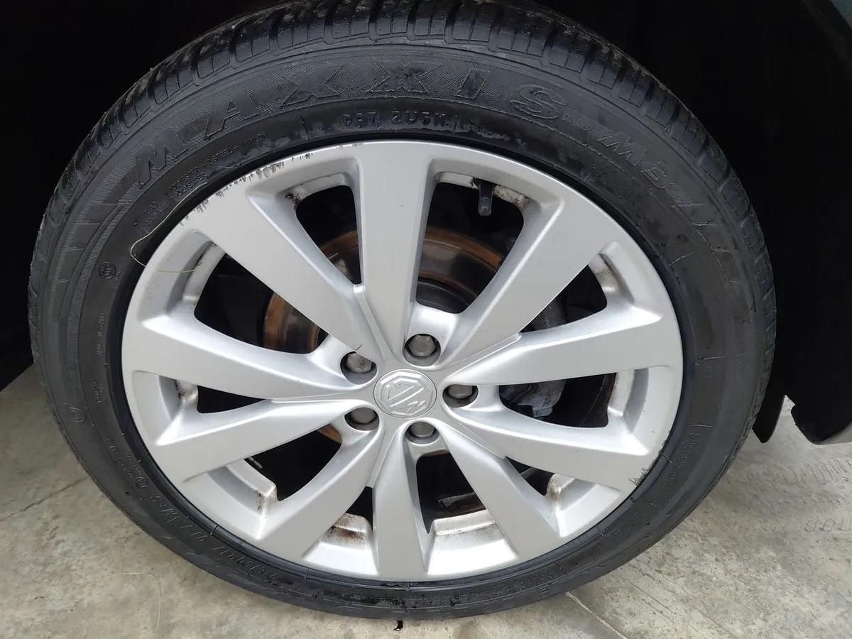 MG Mg Zs 1.5 Std 4x2 At 5p año 2022