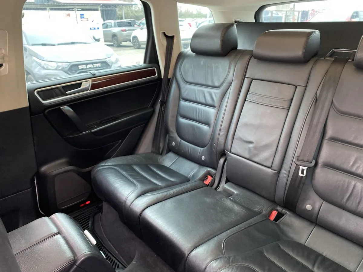Volkswagen Touareg 3.0 V6 Tdi Diesel 4x4 Nav At 5p año 2016