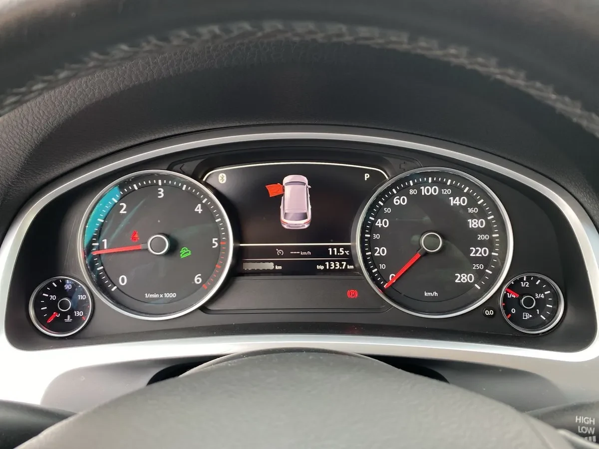 Volkswagen Touareg 3.0 V6 Tdi Diesel 4x4 Nav At 5p año 2016