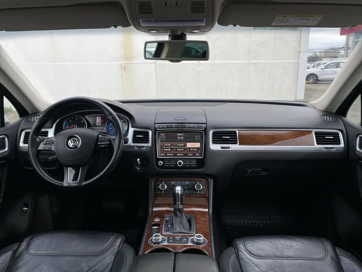 Volkswagen Touareg 3.0 V6 Tdi Diesel 4x4 Nav At 5p año 2016