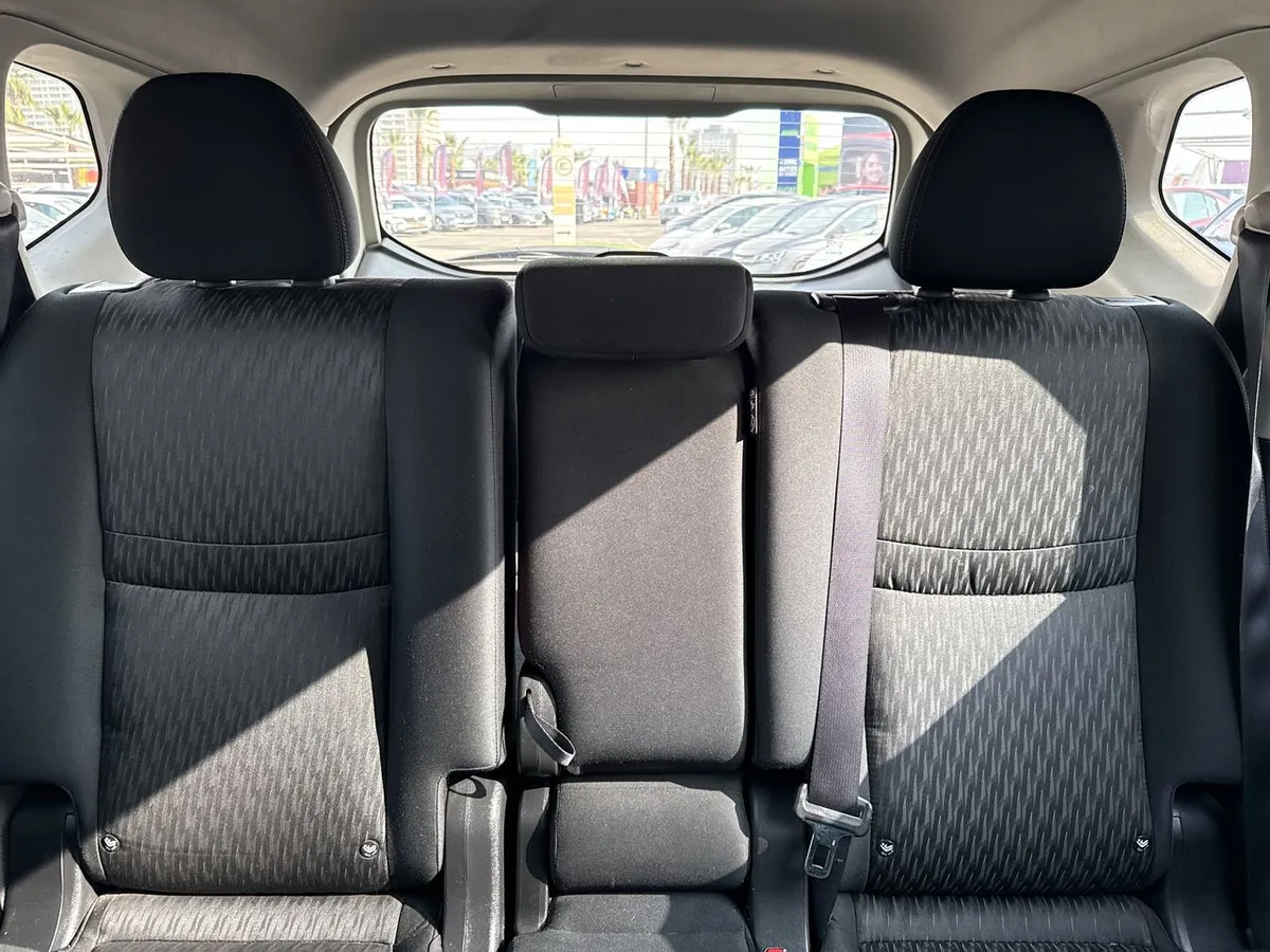 Nissan X-Trail 2.5 Sense 4x2 2row Cvt At 5p año 2020