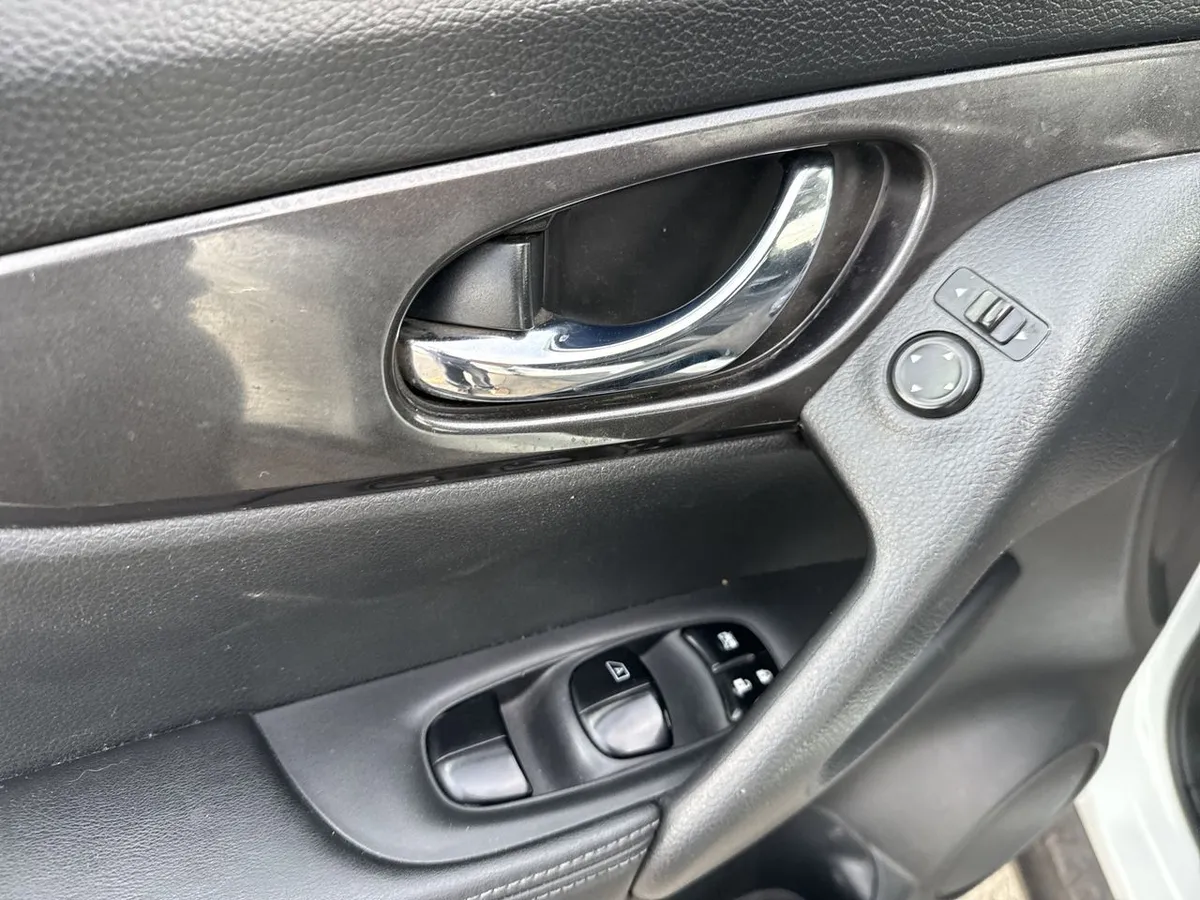 Nissan X-Trail 2.5 Sense 4x2 2row Cvt At 5p año 2020