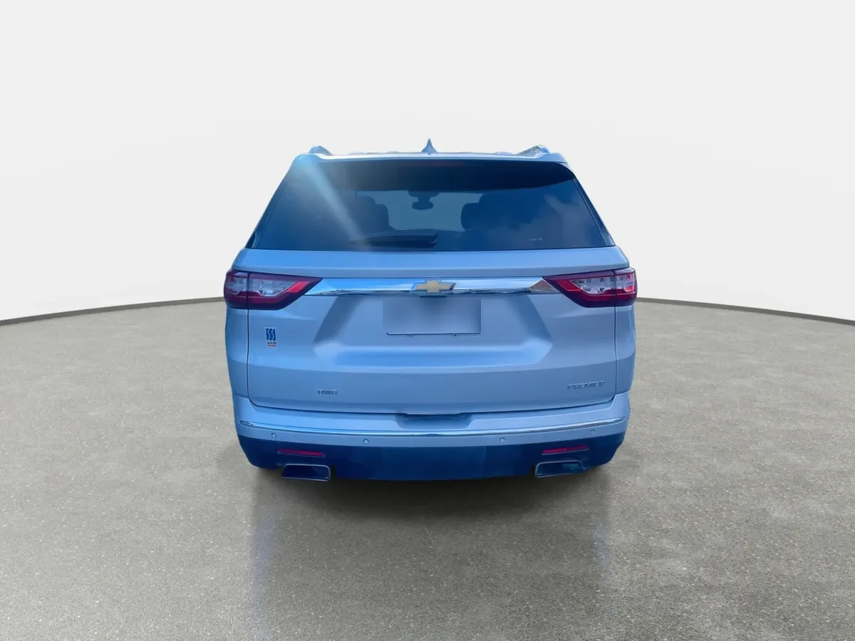 Chevrolet Traverse 3.6l Premier Awd Ii At 5p año 2022