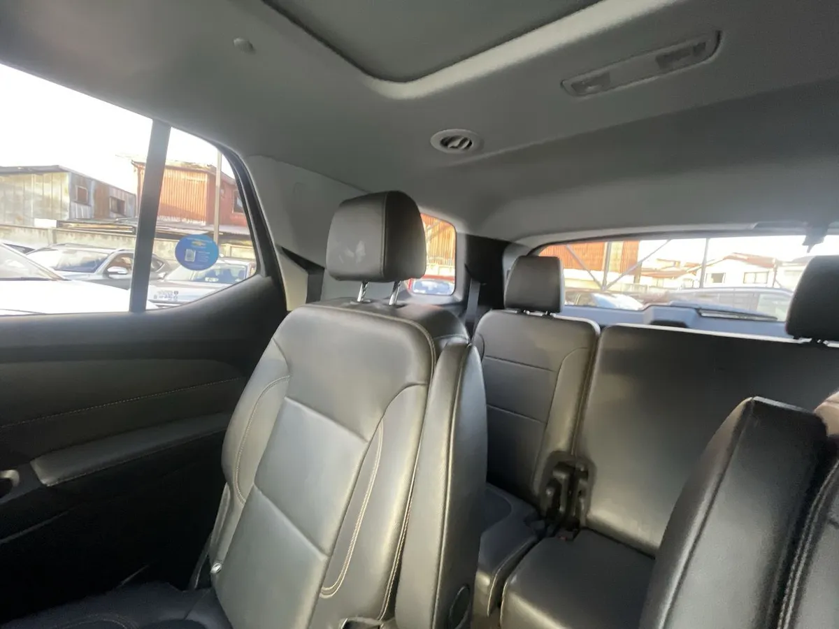 Chevrolet Traverse 3.6l Premier Awd Ii At 5p año 2022