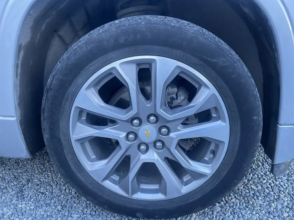 Chevrolet Traverse 3.6l Premier Awd Ii At 5p año 2022