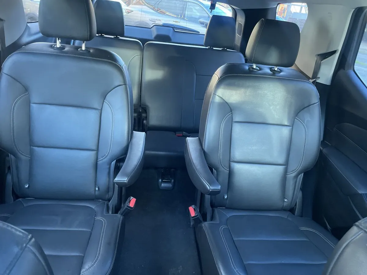 Chevrolet Traverse 3.6l Premier Awd Ii At 5p año 2022