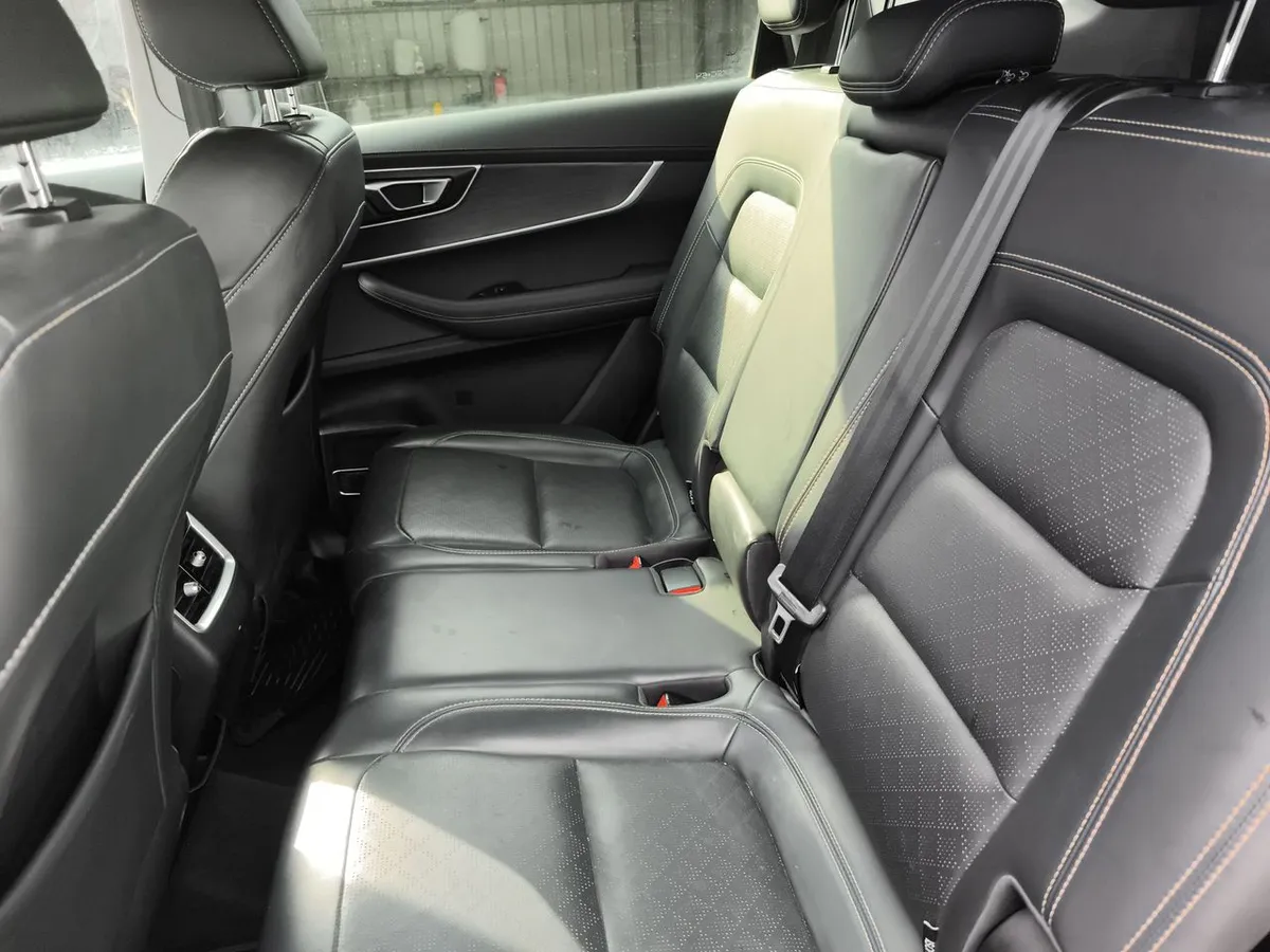 Chery Tiggo 8 1.5t Gls 4x2 Mt 5p año 2022