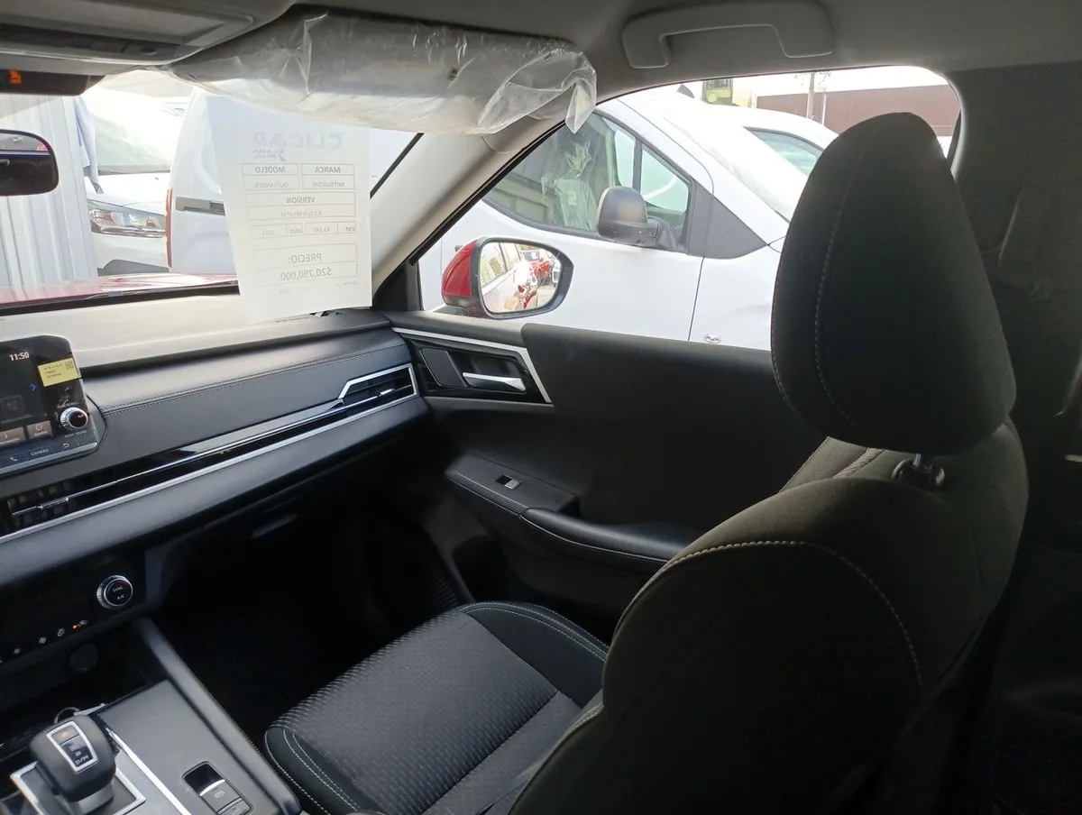 Mitsubishi Outlander 2.5 Gl N 4x2 At 5p año 2024