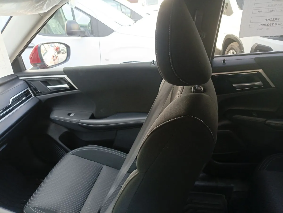 Mitsubishi Outlander 2.5 Gl N 4x2 At 5p año 2024