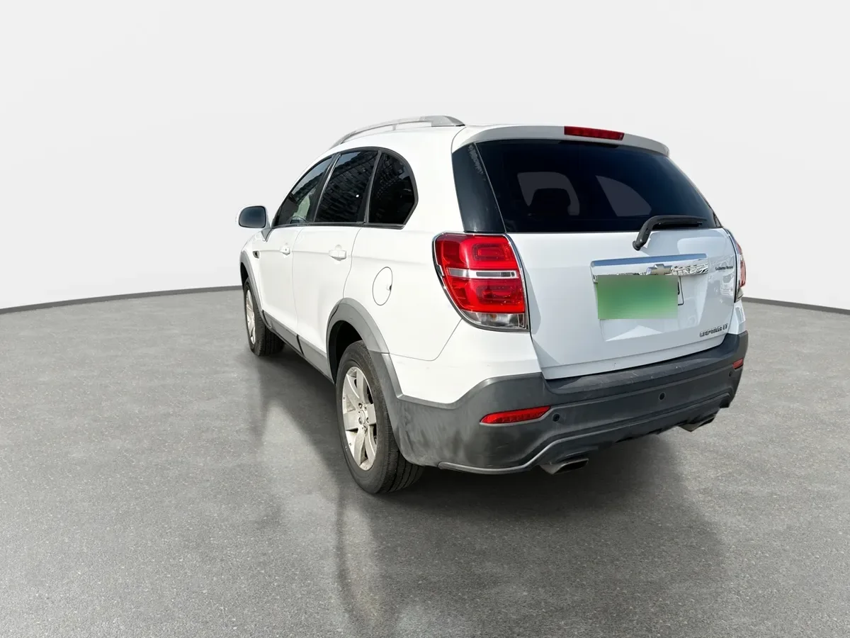 Chevrolet Captiva 2.4 Lt Fwd V Sa At6 5p año 2016