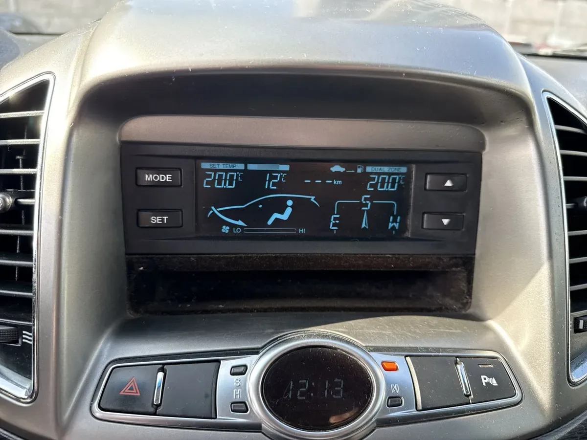 Chevrolet Captiva 2.4 Lt Fwd V Sa At6 5p año 2016