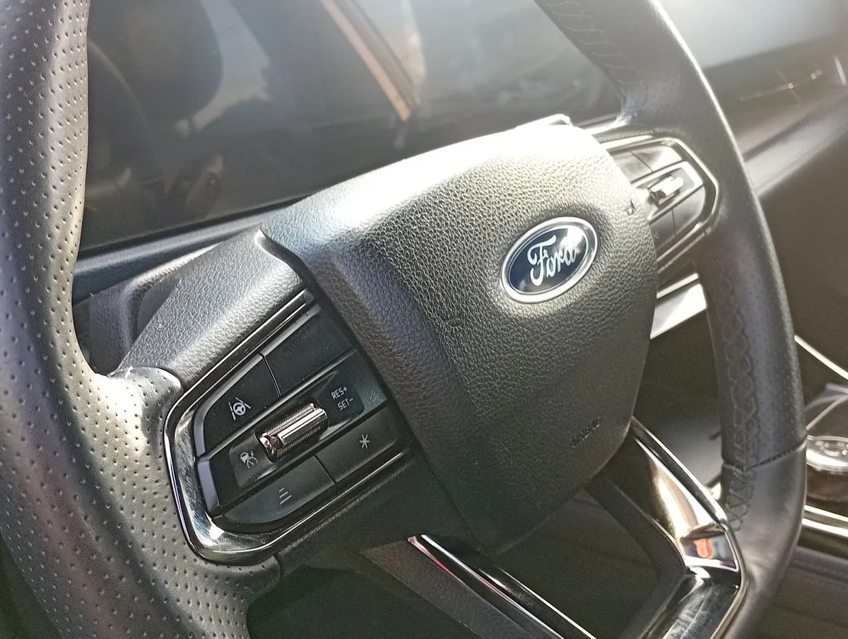 Ford Territory 1.5 Titanium 4x2 At 5p año 2024