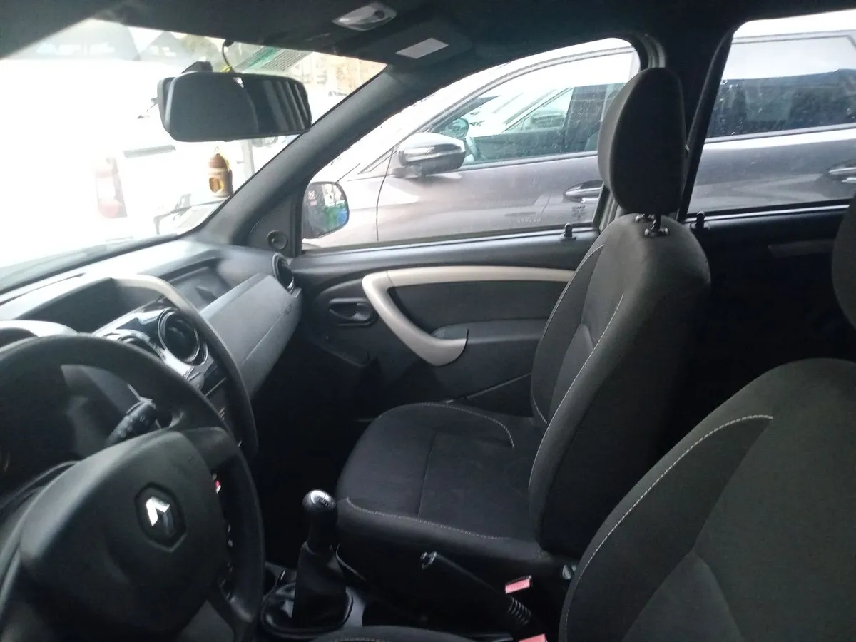 Renault Duster 1.6 Life 4x2 5mt 5p año 2020