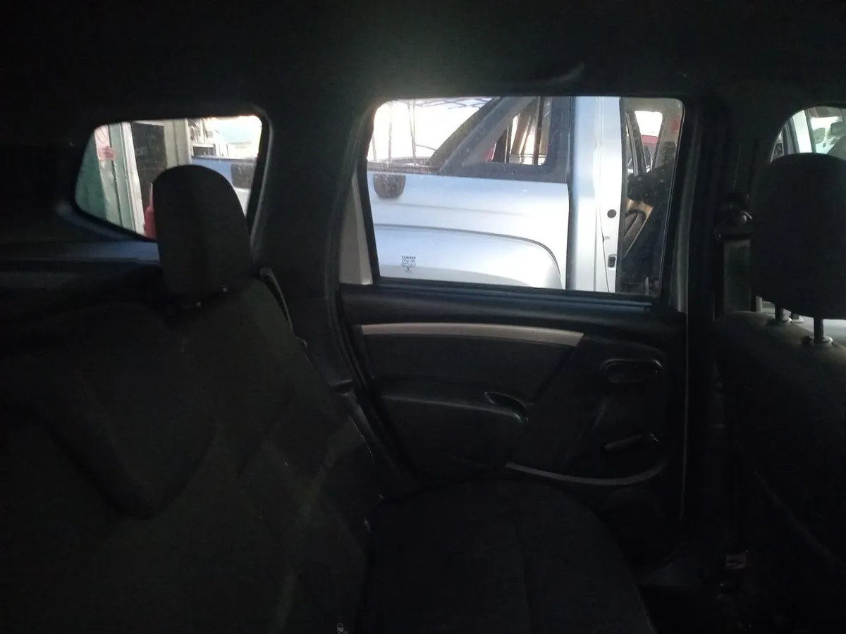 Renault Duster 1.6 Life 4x2 5mt 5p año 2020