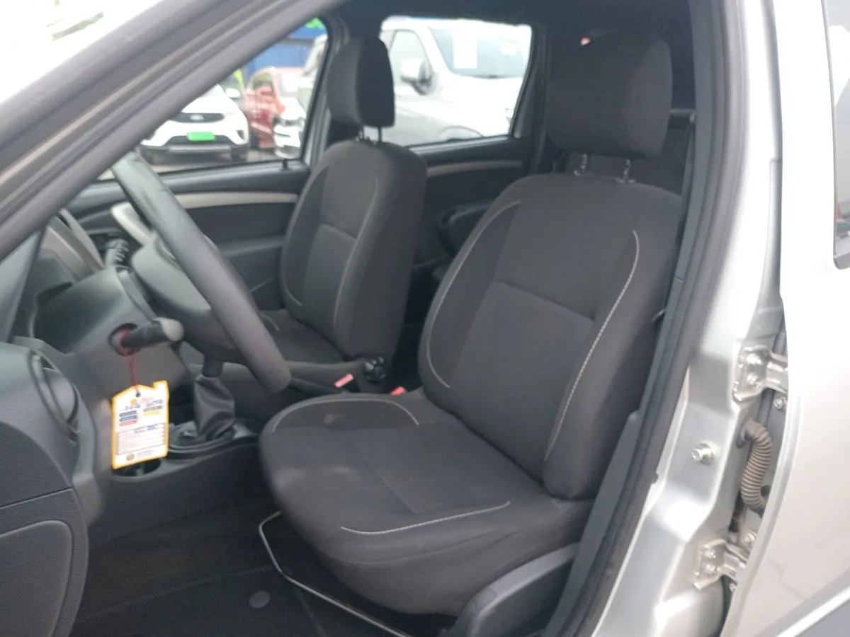 Renault Duster 1.6 Life 4x2 5mt 5p año 2020