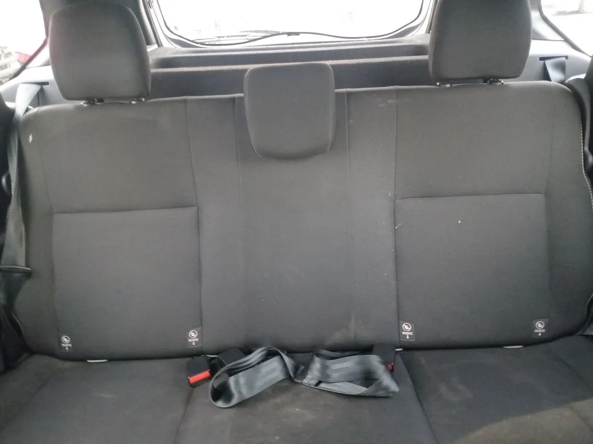 Renault Duster 1.6 Life 4x2 5mt 5p año 2020