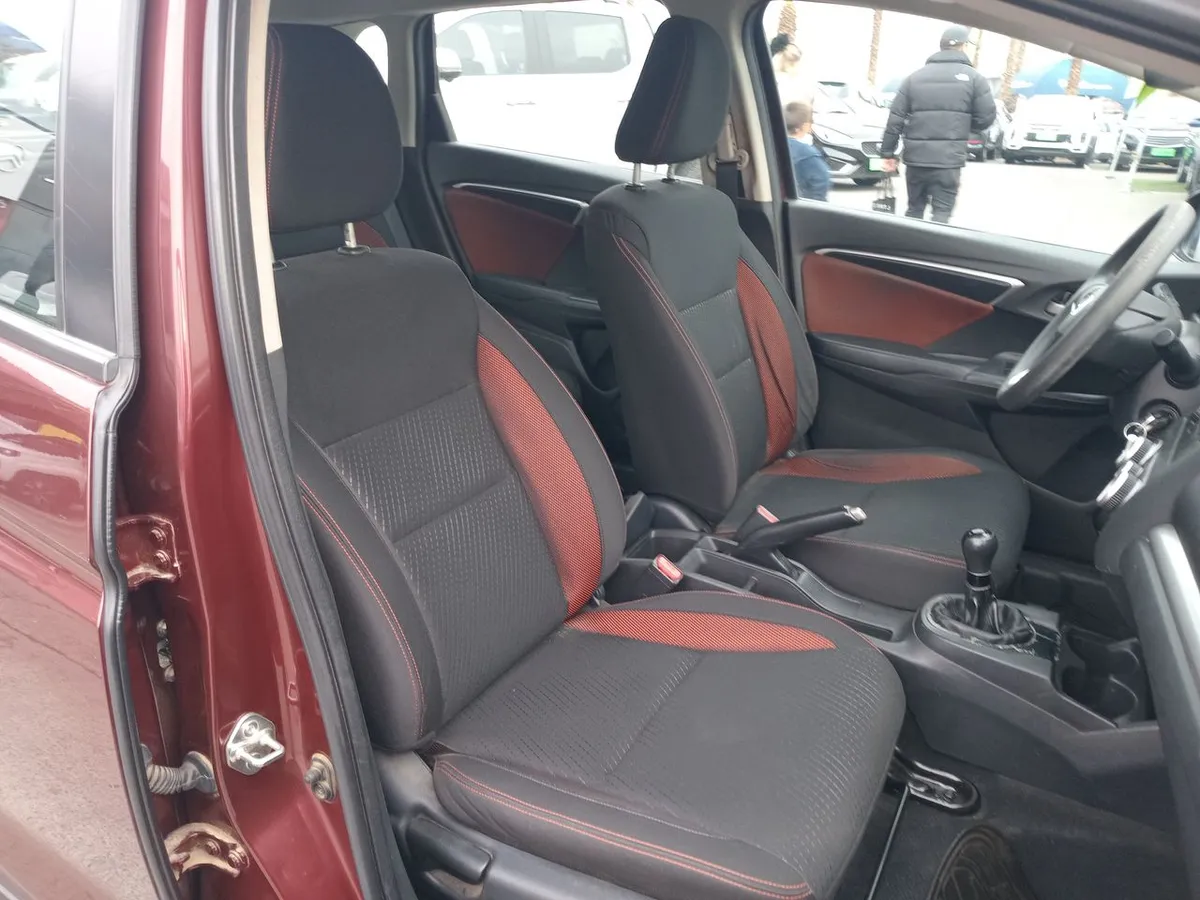 Honda Wr-V 1.5 Lx 4x2 Mt 5p año 2020