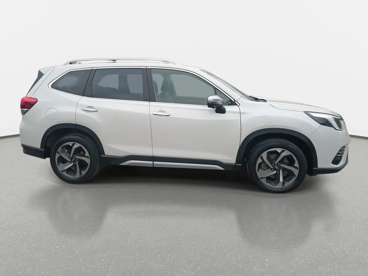 Subaru Forester 2.5i Limited Eyesight Awd At 5p año 2022