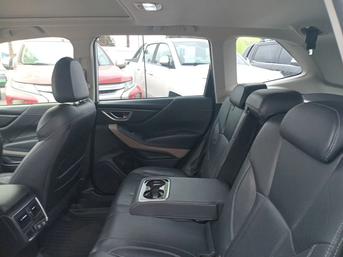 Subaru Forester 2.5i Limited Eyesight Awd At 5p año 2022