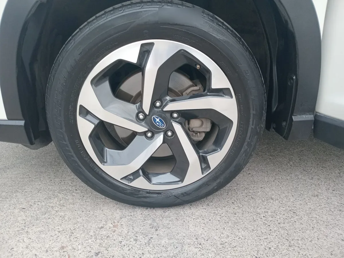 Subaru Forester 2.5i Limited Eyesight Awd At 5p año 2022