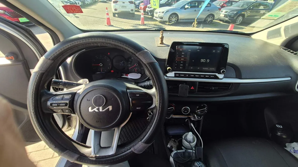 Kia Morning 1.0 Ex 4x2 Hb Abs 5mt 5p año 2022