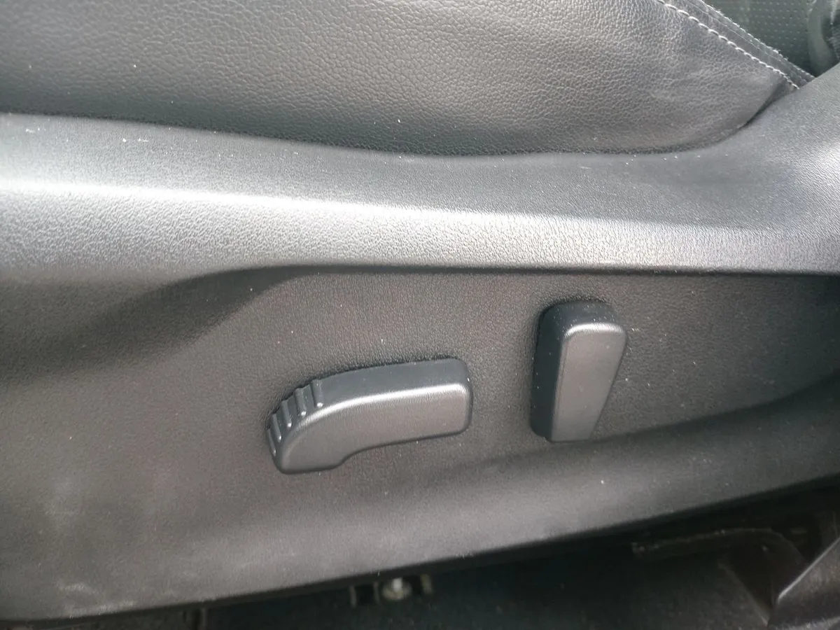 Subaru Forester 2.5i Limited Eyesight Awd At 5p año 2022