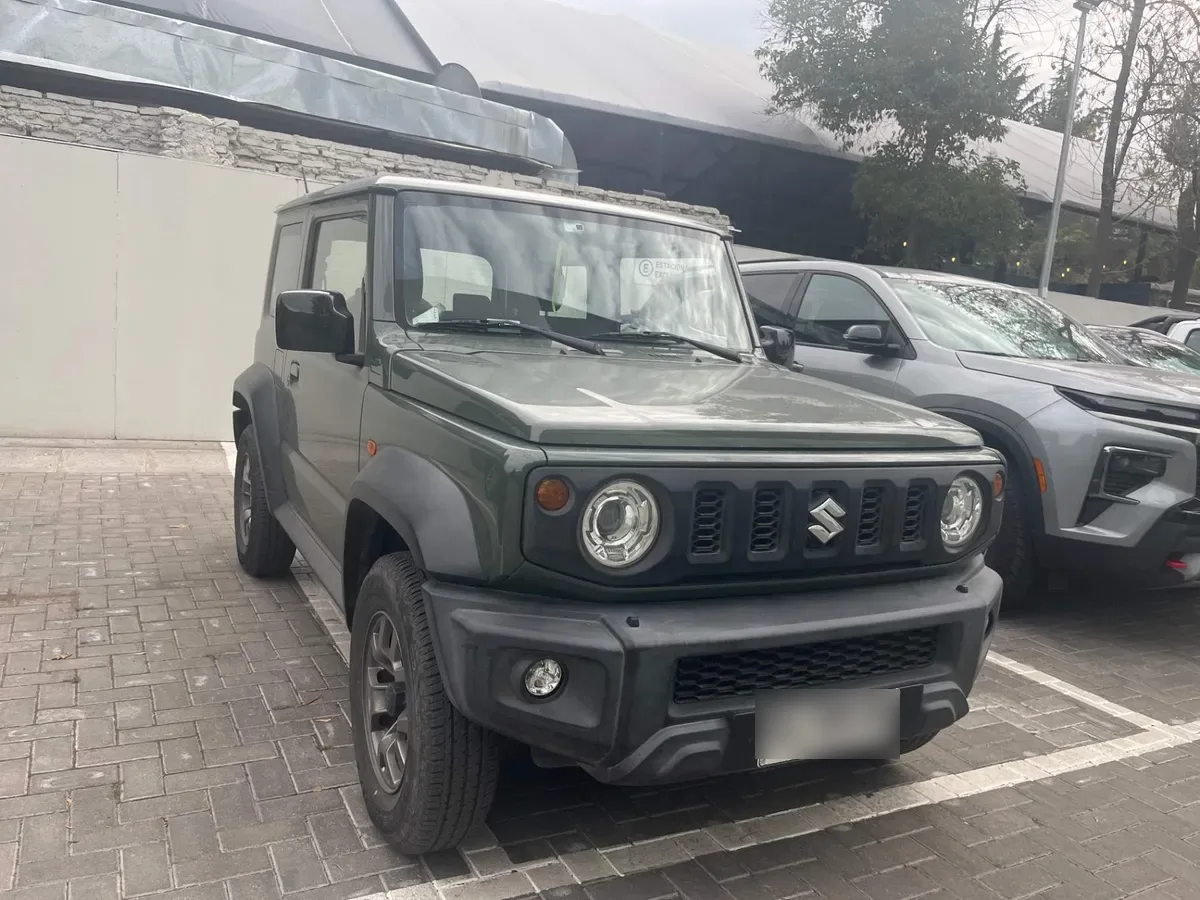 Suzuki Jimny 1.5 Glx 4x4 At 3p año 2023