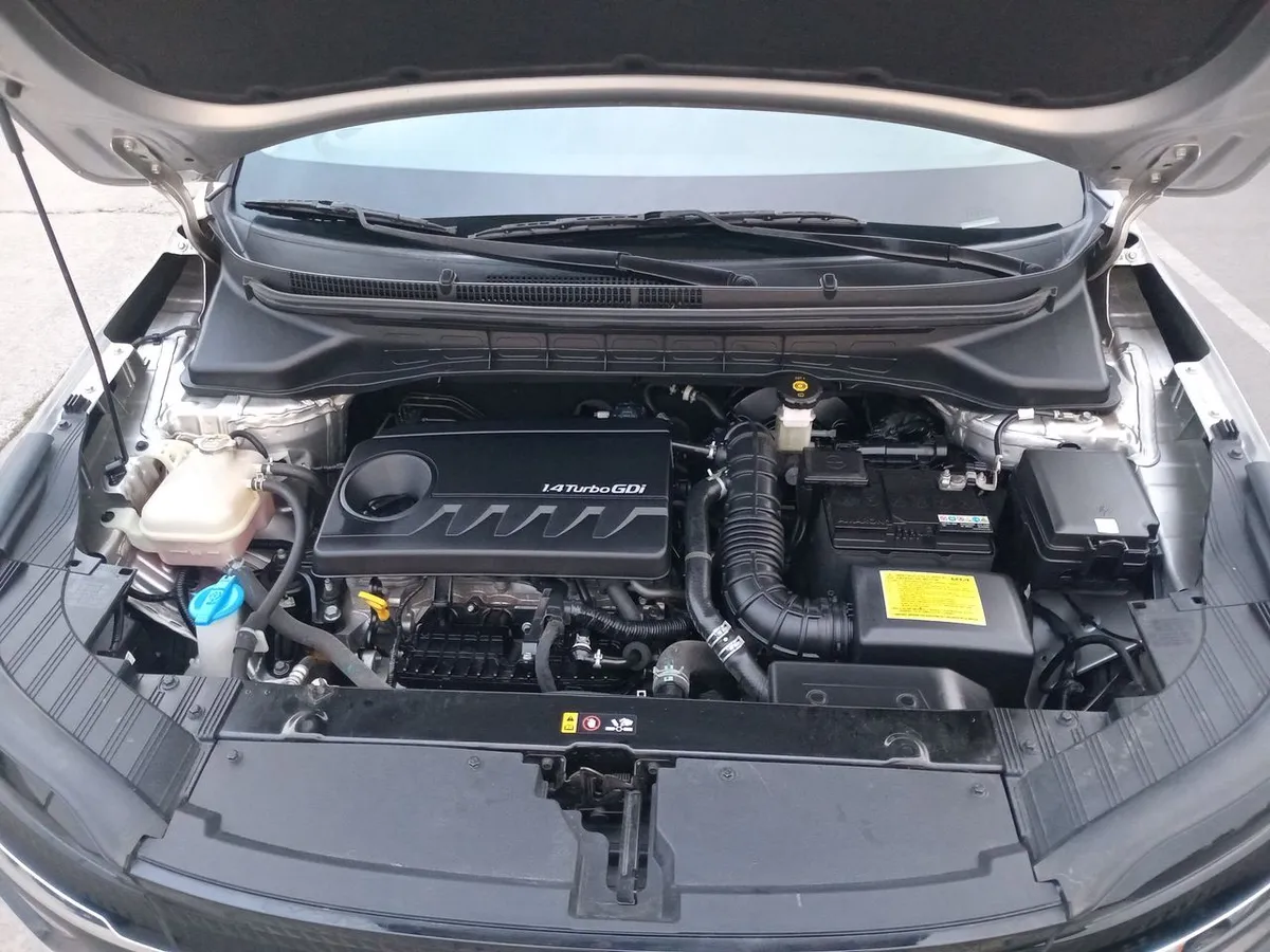 Kia Carens 1.4l Ex Turbo-Gdi 4x2 7dct At 5p año 2024