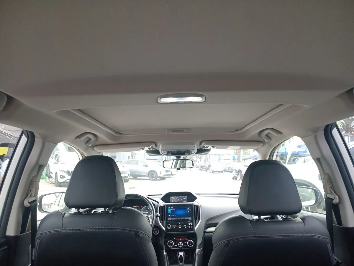 Subaru Forester 2.5i Limited Eyesight Awd At 5p año 2022
