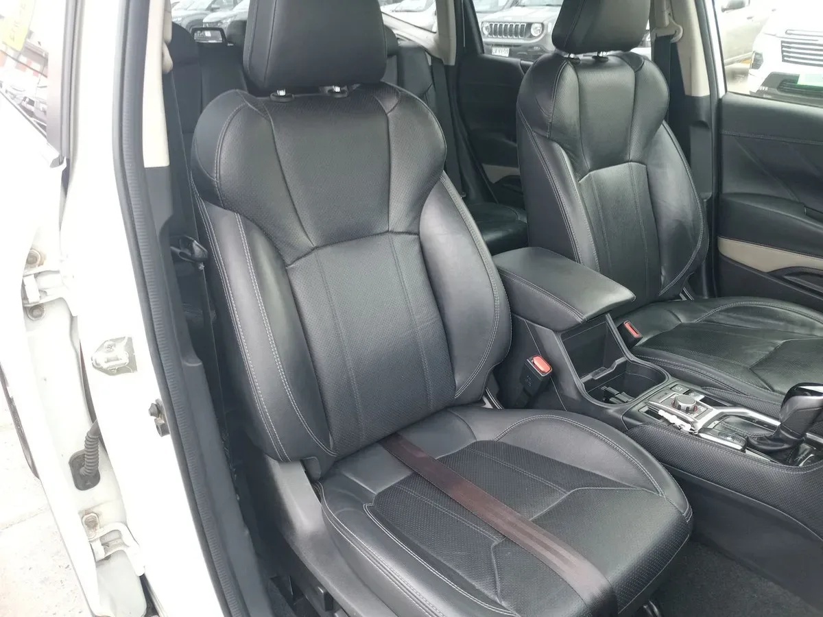 Subaru Forester 2.5i Limited Eyesight Awd At 5p año 2022