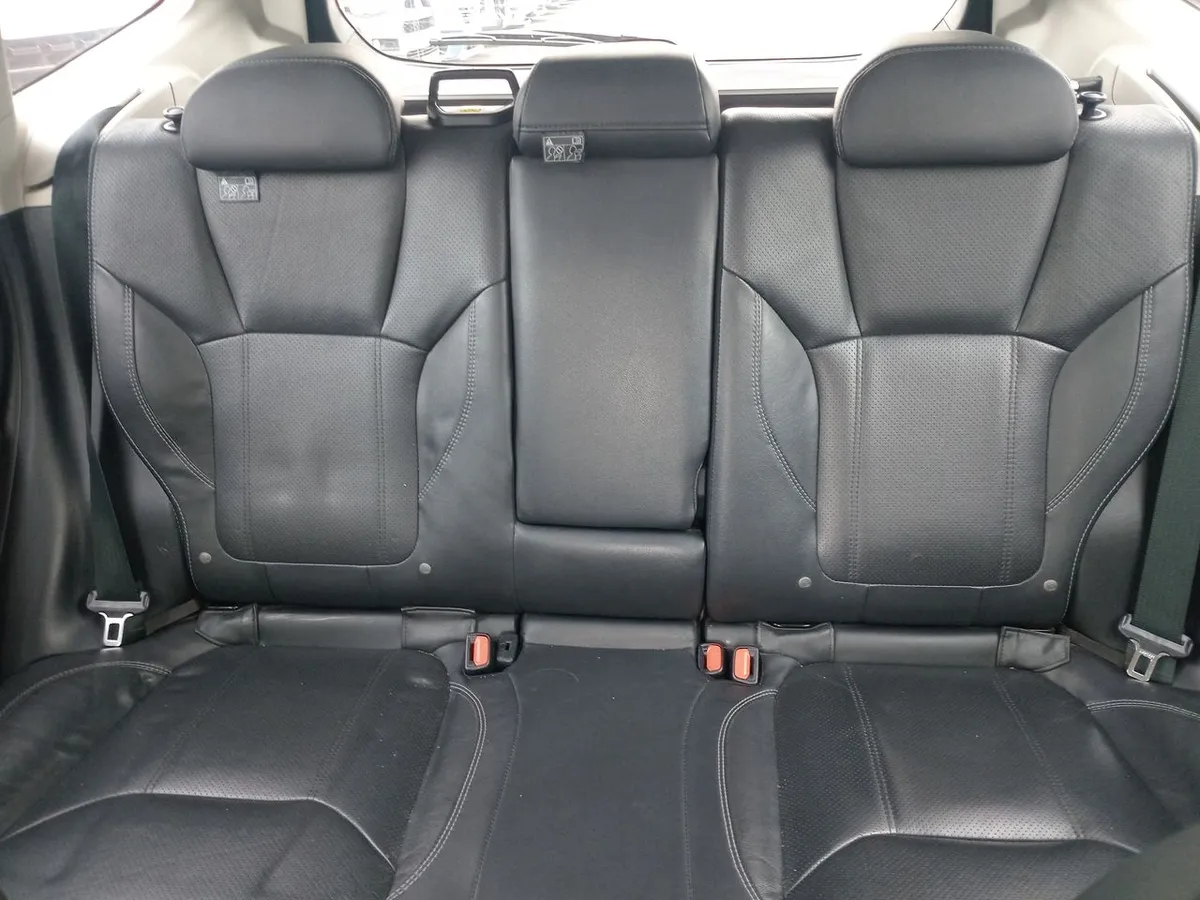Subaru Forester 2.5i Limited Eyesight Awd At 5p año 2022