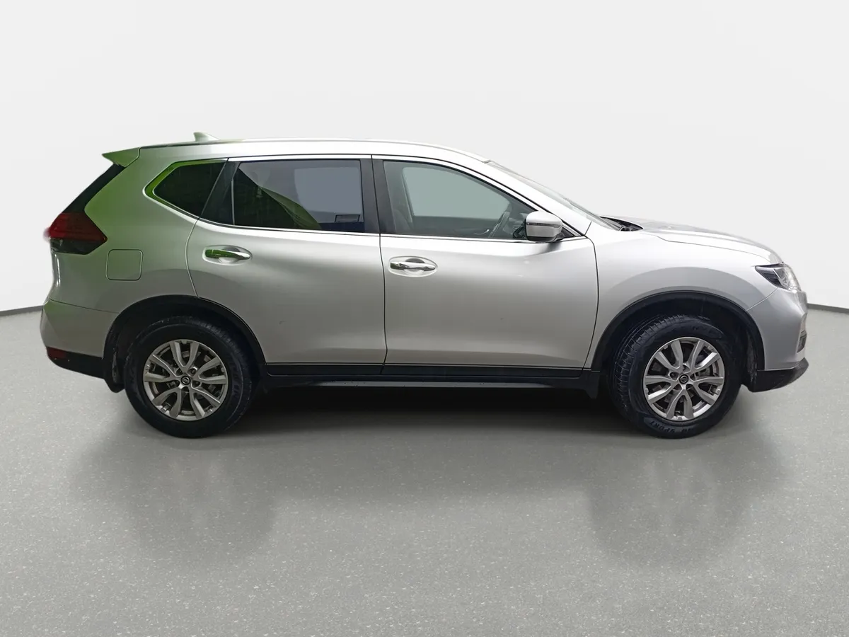 Nissan X-Trail 2.5 Sense 4x2 3row Cvt At 5p año 2021