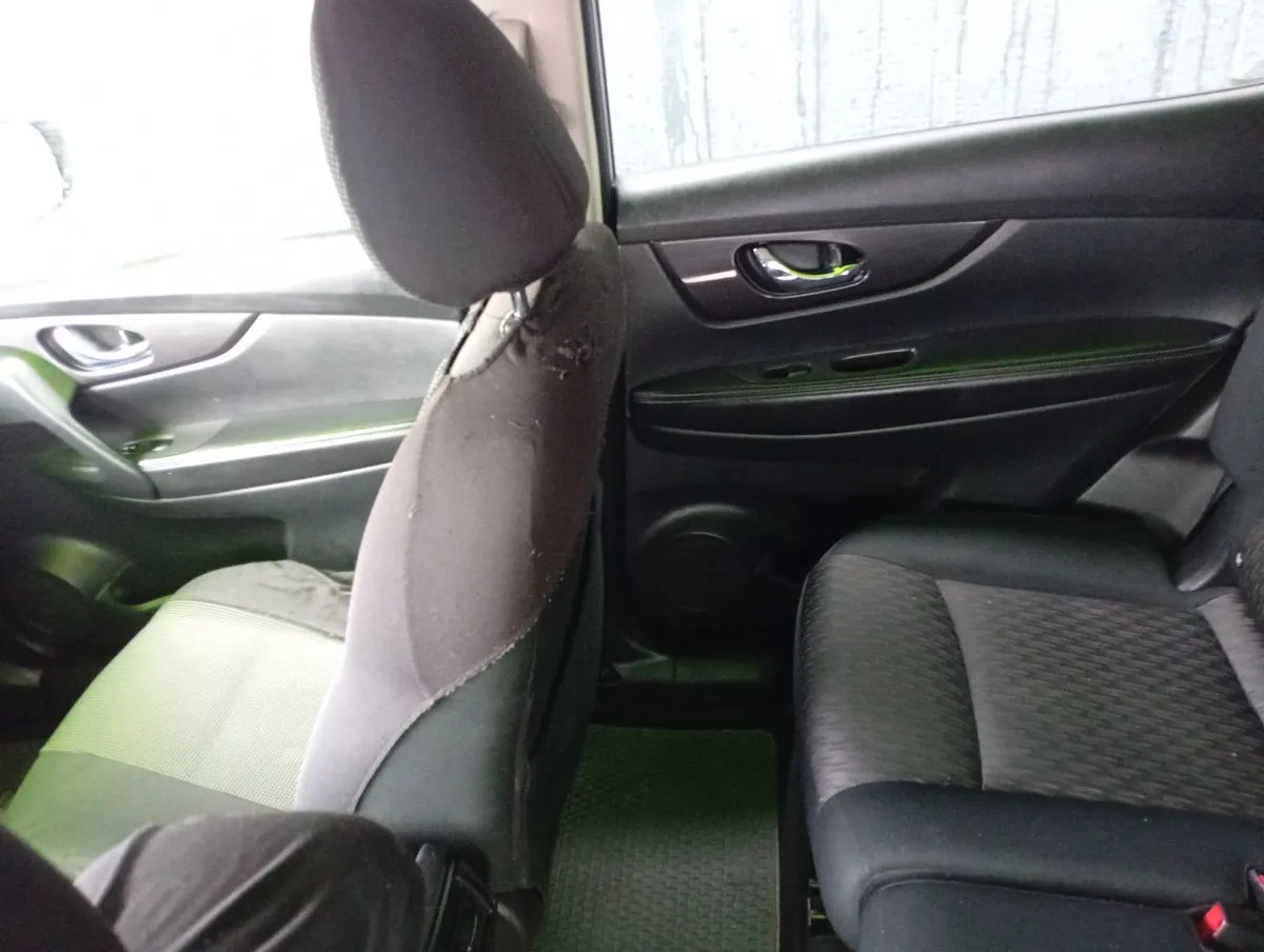 Nissan X-Trail 2.5 Sense 4x2 3row Cvt At 5p año 2021