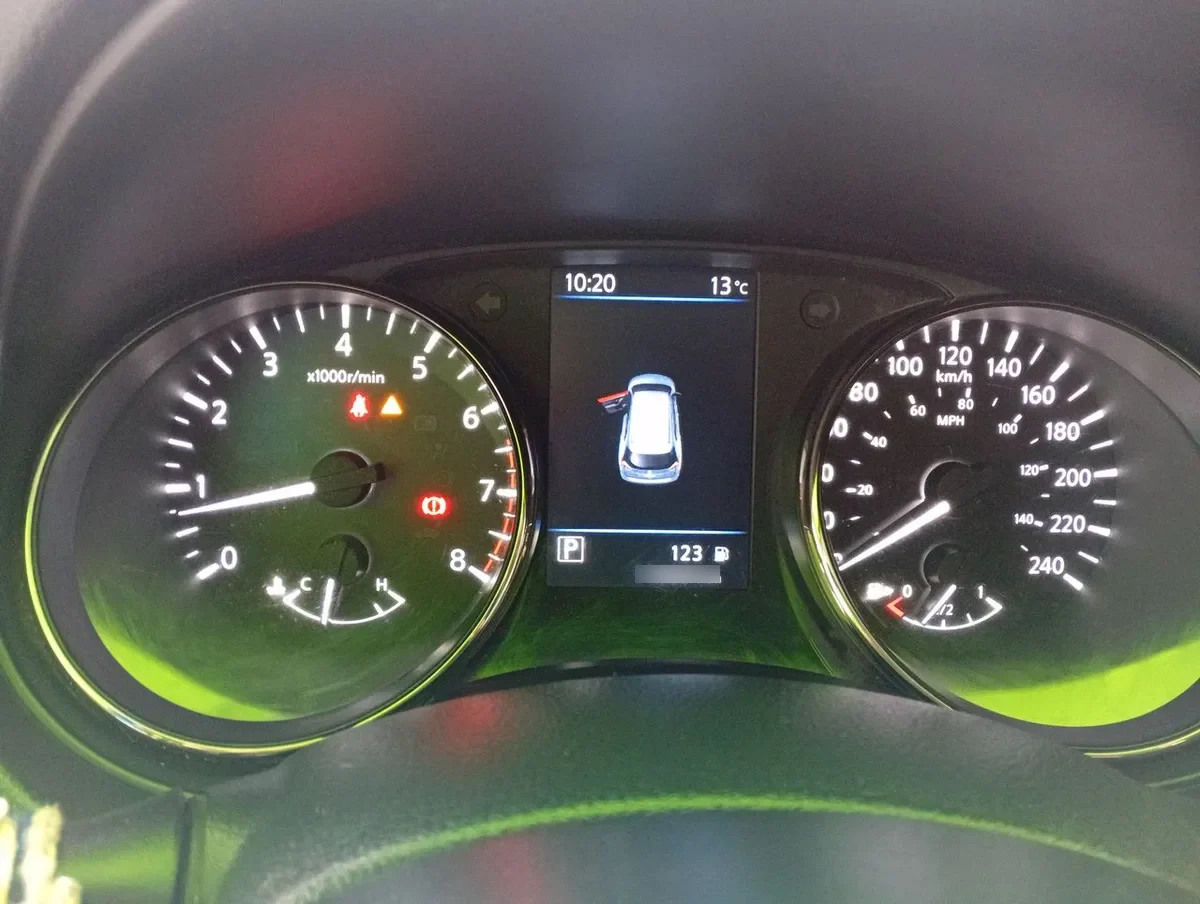 Nissan X-Trail 2.5 Sense 4x2 3row Cvt At 5p año 2021