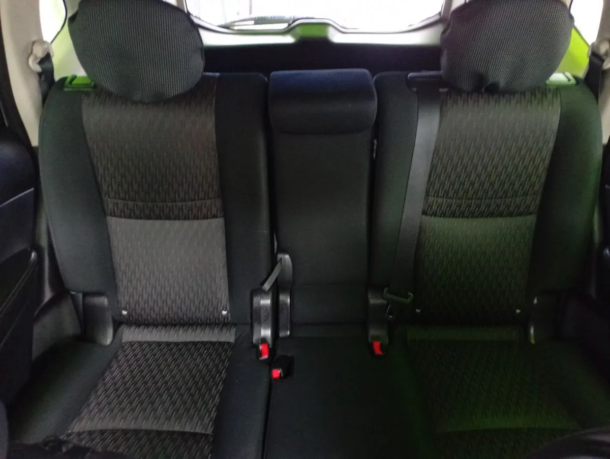 Nissan X-Trail 2.5 Sense 4x2 3row Cvt At 5p año 2021