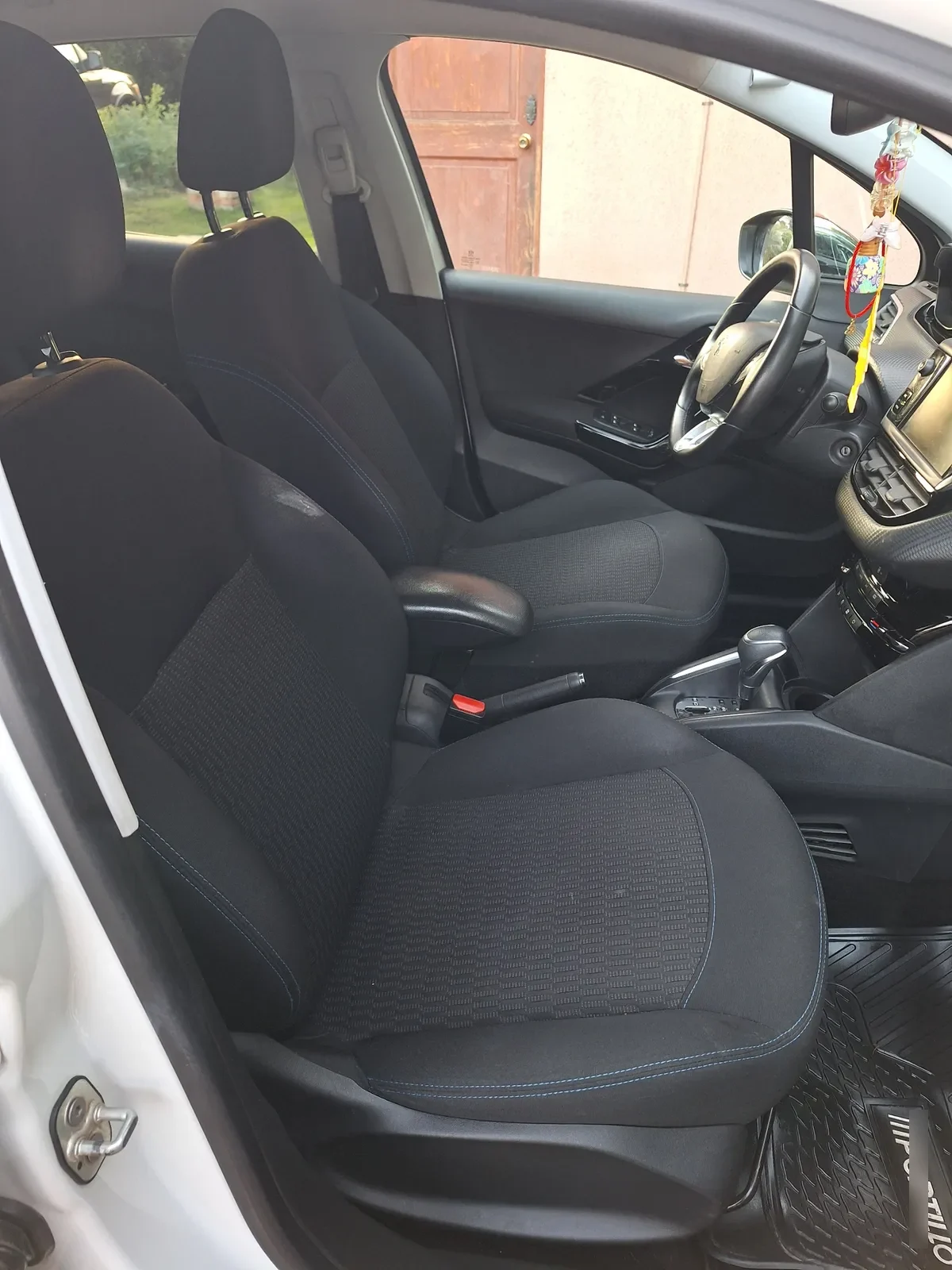 PEUGEOT 208 1.2 Active Puretech 82hp E6 Mt año 2019