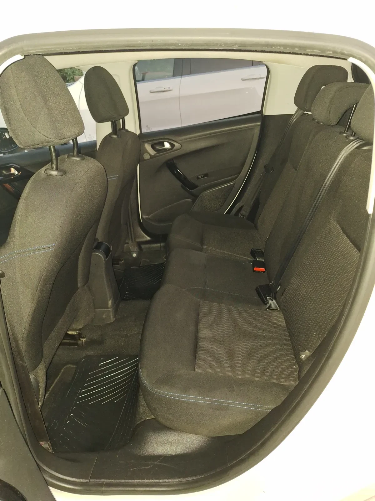 PEUGEOT 208 1.2 Active Puretech 82hp E6 Mt año 2019