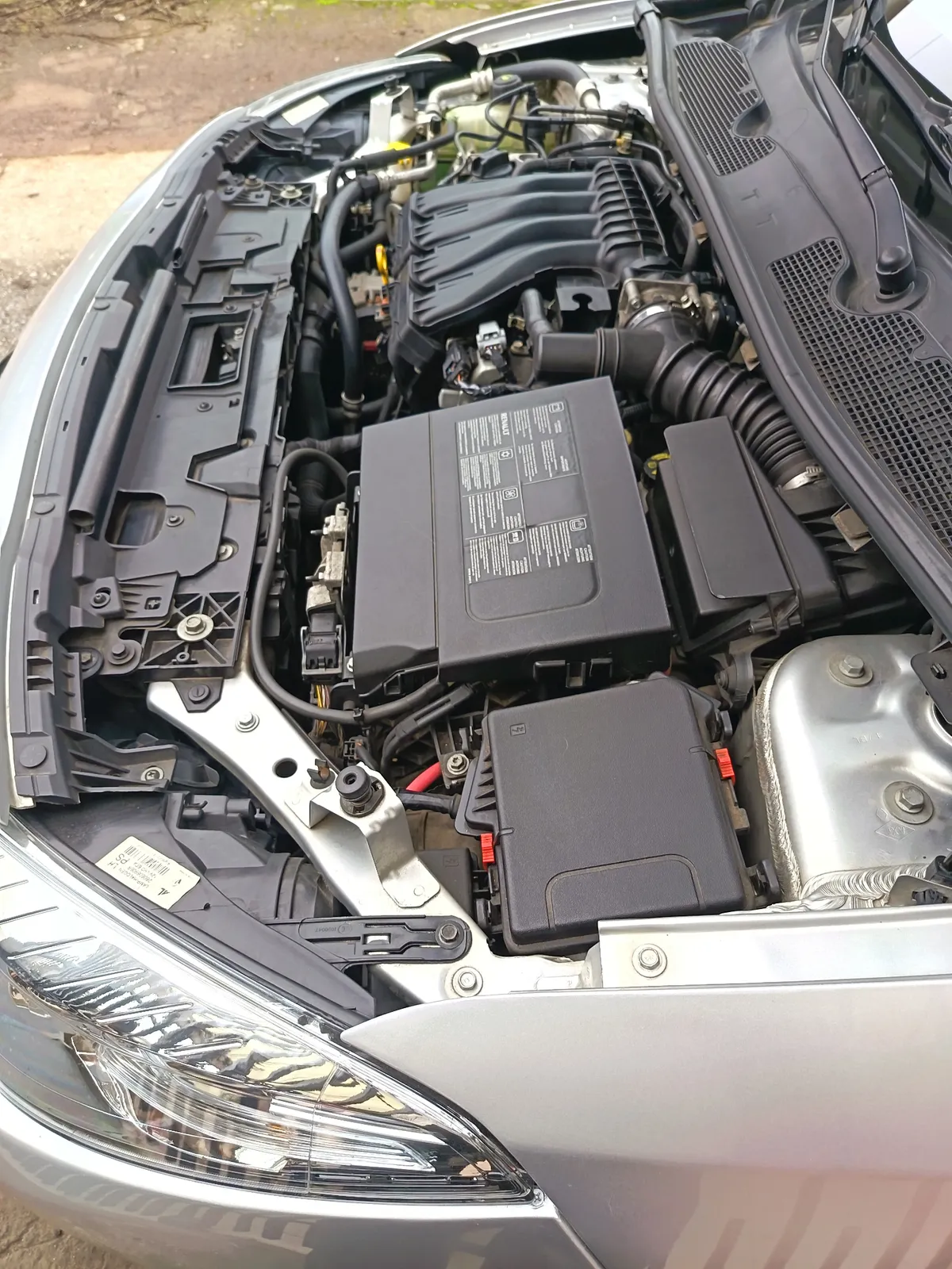 RENAULT FLUENCE 2.0 Privilege At año 2015