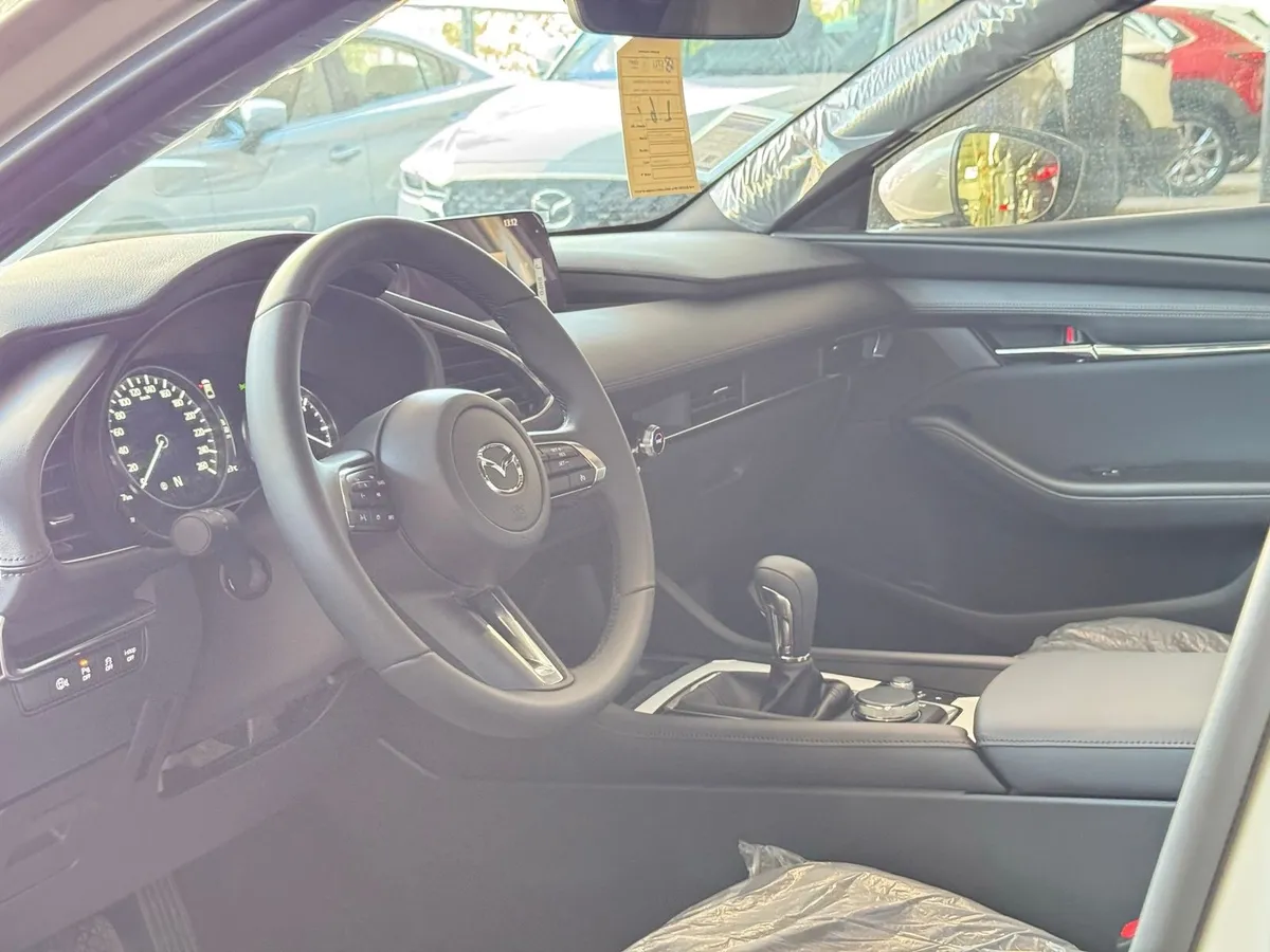 Mazda MAZDA3 2.0 Sport Core At año 2026