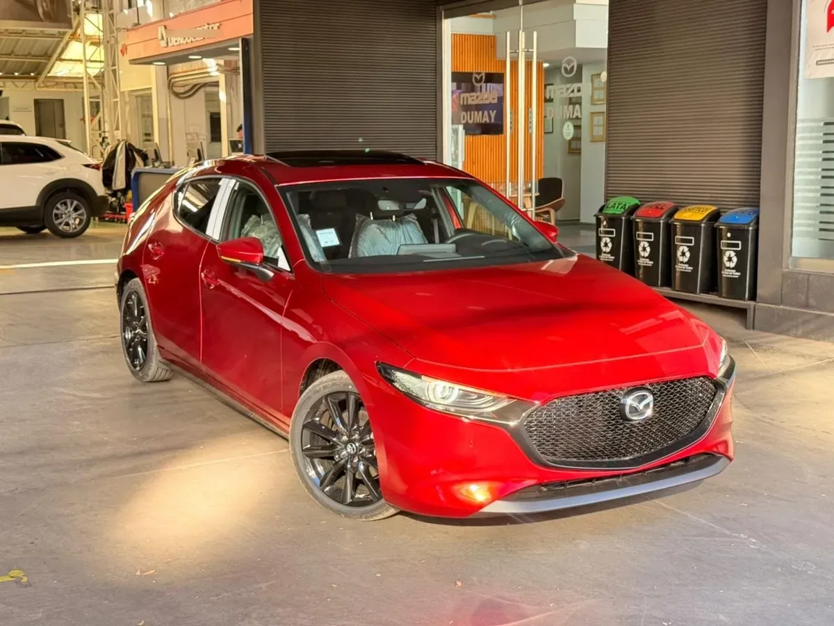 Mazda MAZDA3 2.5 Sport High At año 2026